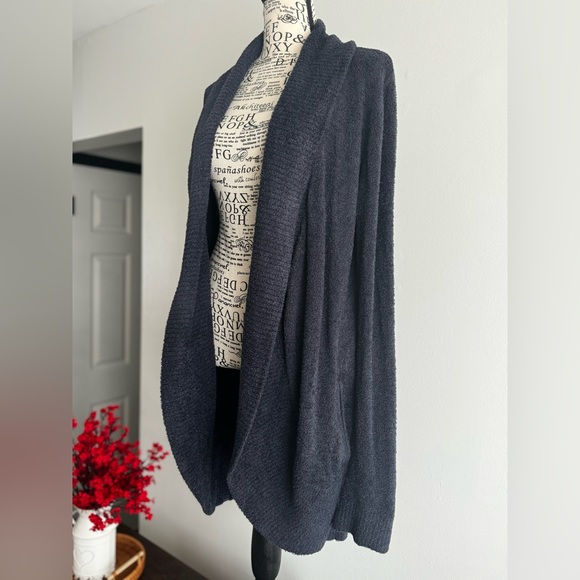 Barefoot Dreams CozyChic Lite Circle Cardi in Navy - Picture 6 of 10